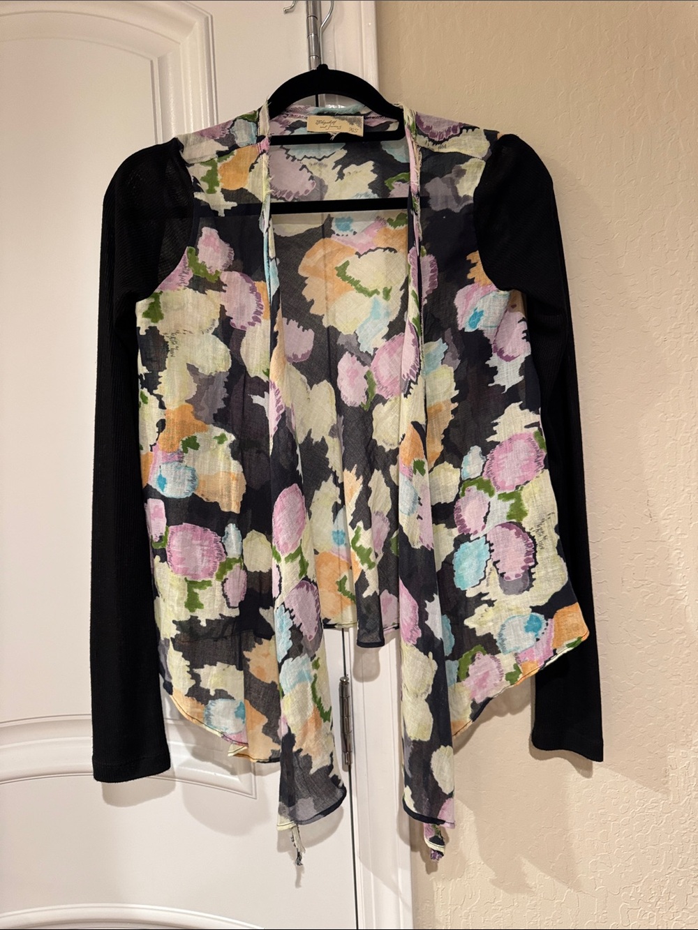 Open-Front Floral Watercolor Cardigan with Black Sleeves - Unknown Brand